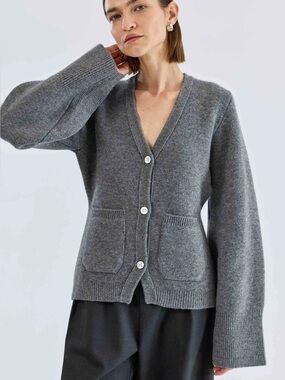 Almina Concept V Neck Cardigan